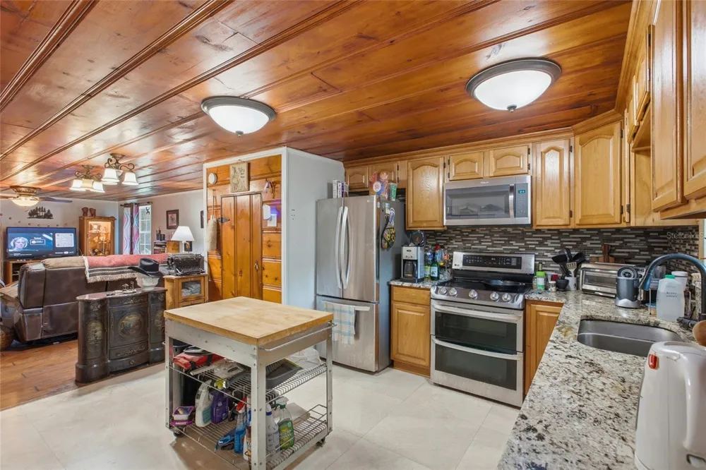 40832 RIVER ROAD Dade City, FL 33525