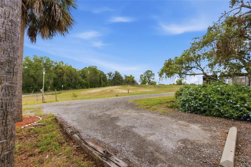 40832 RIVER ROAD Dade City, FL 33525