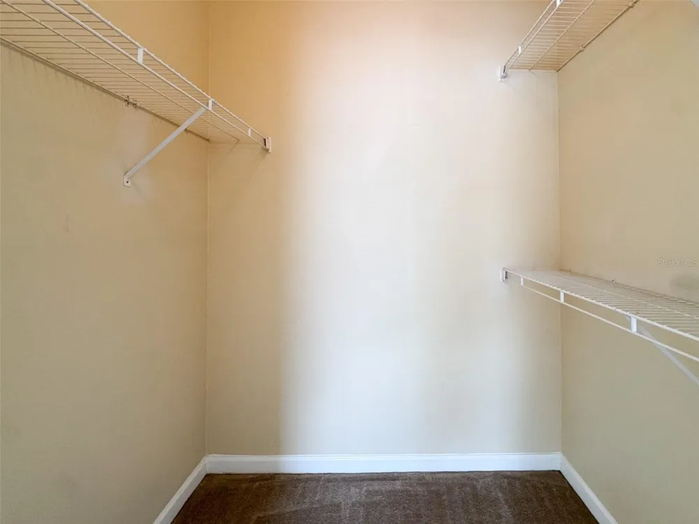 10561 VILLA VIEW CIRCLE #10561 Tampa, FL 33647