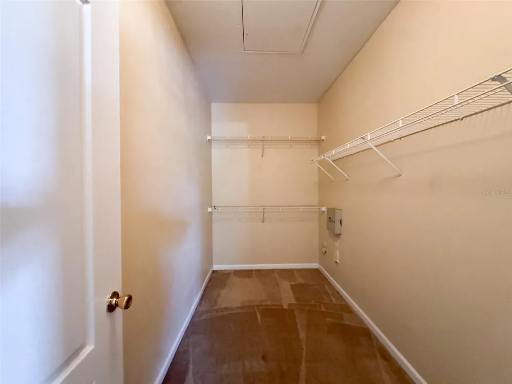 10561 VILLA VIEW CIRCLE #10561 Tampa, FL 33647
