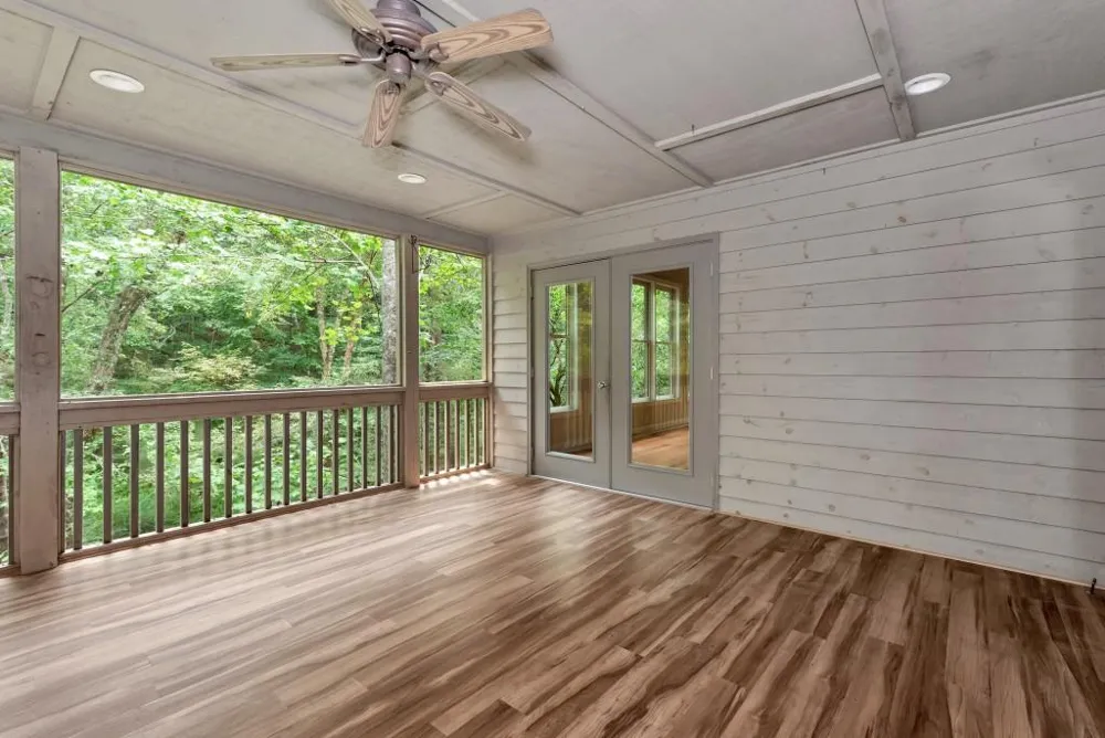 161 Falling Creek Sautee Nacoochee, GA 30571