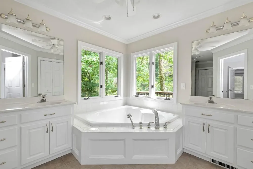 161 Falling Creek Sautee Nacoochee, GA 30571