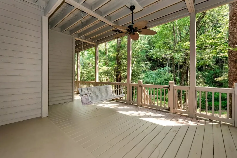 161 Falling Creek Sautee Nacoochee, GA 30571