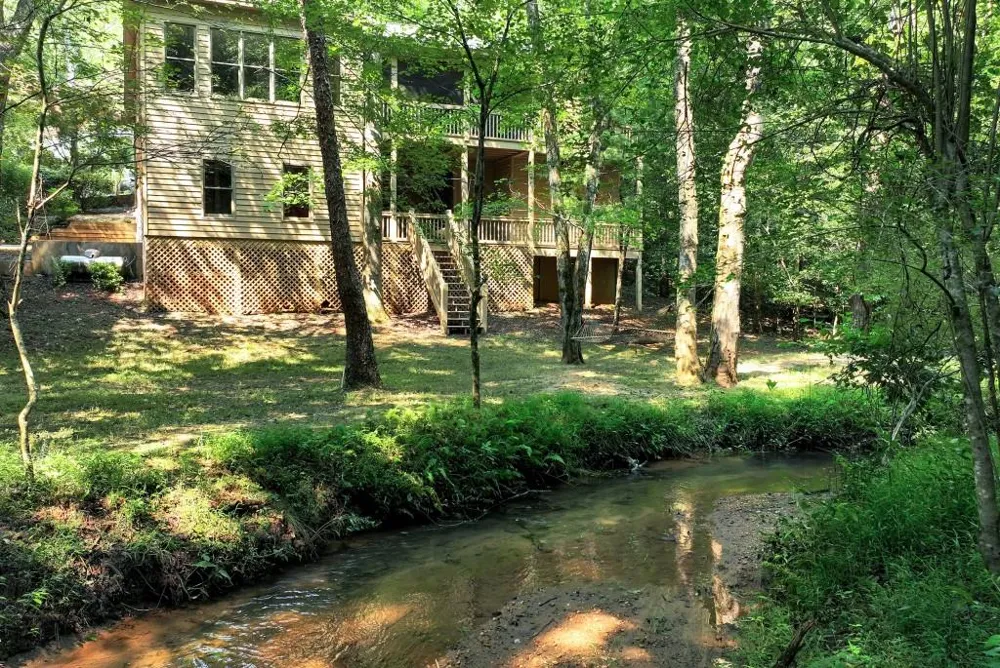 161 Falling Creek Sautee Nacoochee, GA 30571