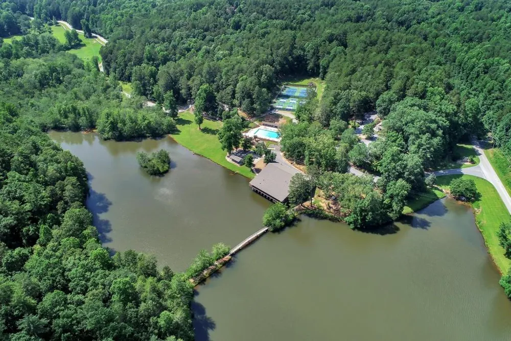 161 Falling Creek Sautee Nacoochee, GA 30571