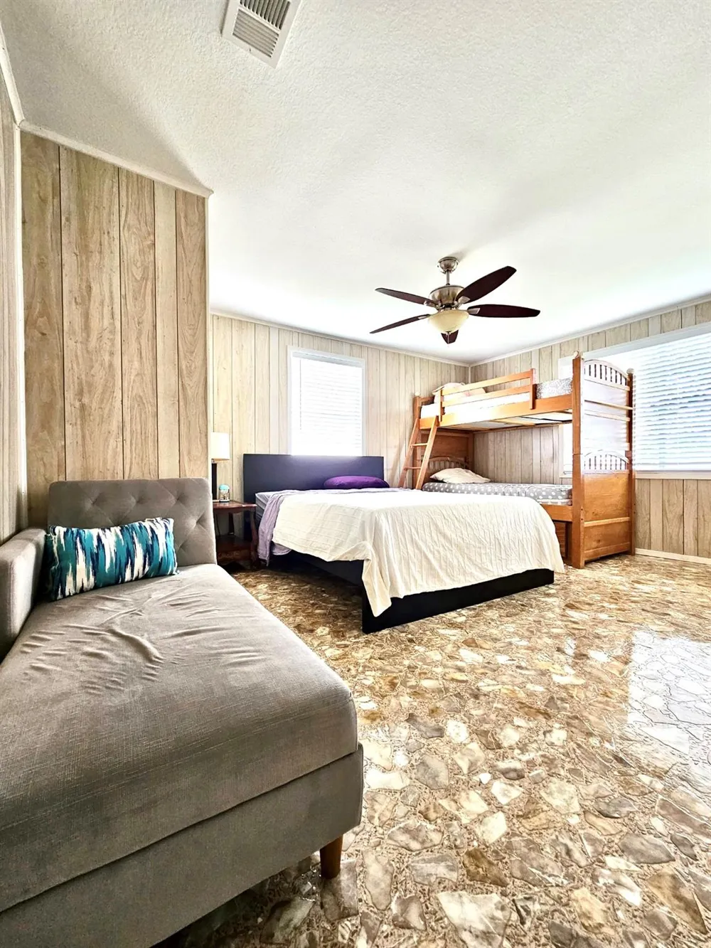 2104 Galveston Avenue Bolivar Peninsula, TX 77650