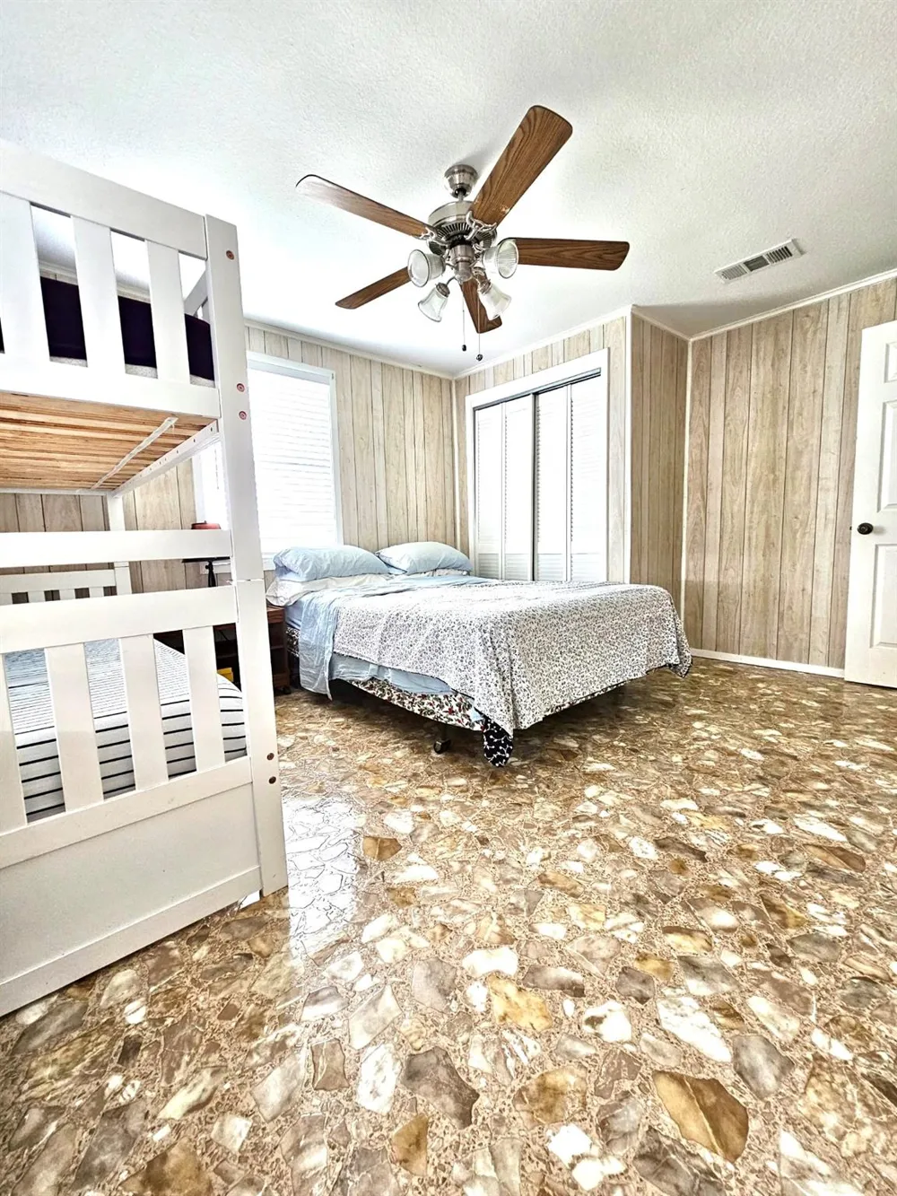 2104 Galveston Avenue Bolivar Peninsula, TX 77650