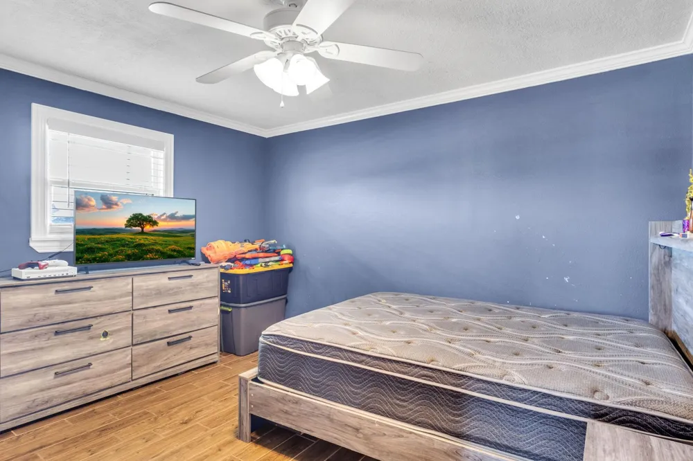 2601 Rose Avenue Groves, TX 77619