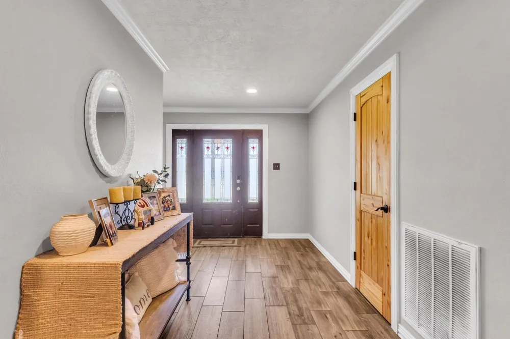 2601 Rose Avenue Groves, TX 77619