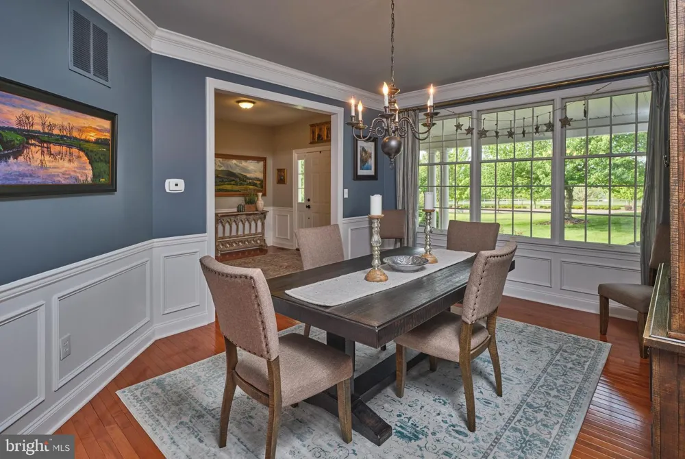 3 WILLIAMSON LANE Lambertville, NJ 08530