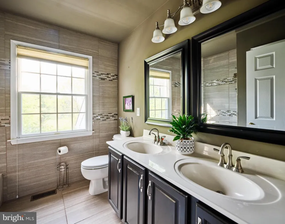3 WILLIAMSON LANE Lambertville, NJ 08530