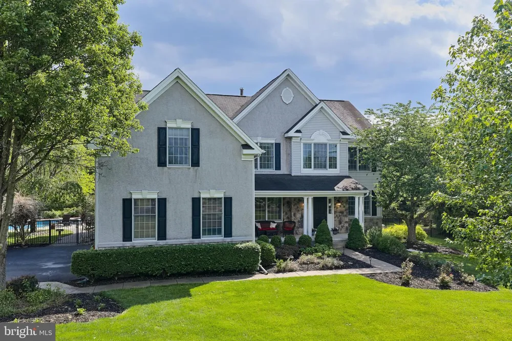 3 WILLIAMSON LANE Lambertville, NJ 08530