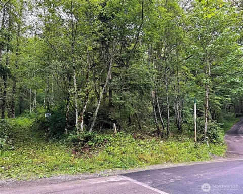 355 XX SE Courtney Road