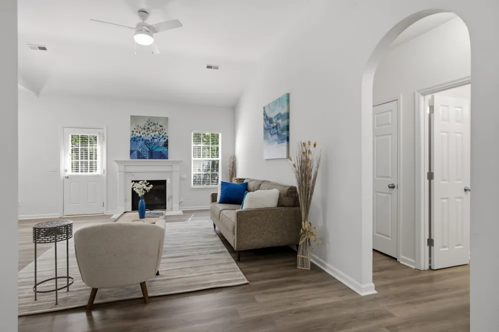 2646 Churchill Dr Thompsons Station, TN 37179