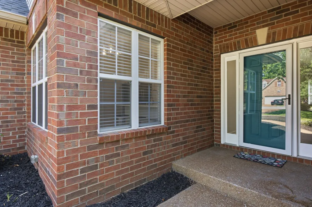 2646 Churchill Dr Thompsons Station, TN 37179
