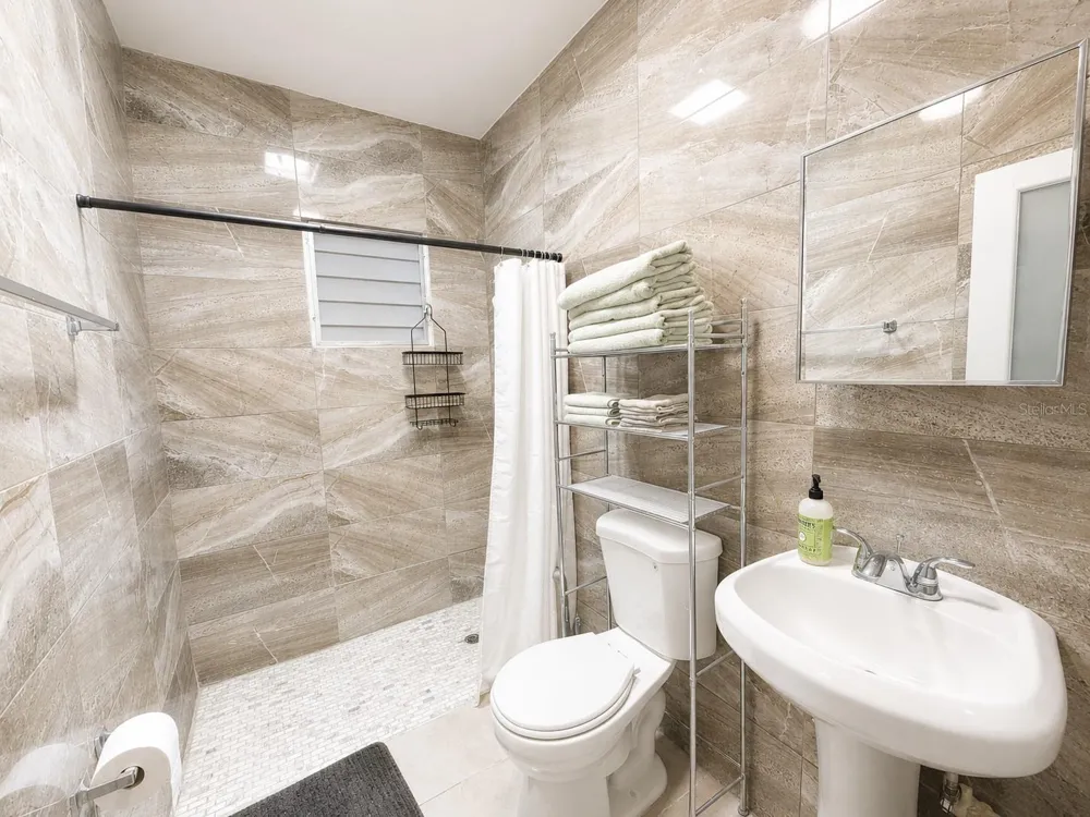 122 POMARROSA ST. Fajardo, PR 00738