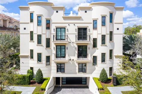 125 S INTERLACHEN AVENUE #2