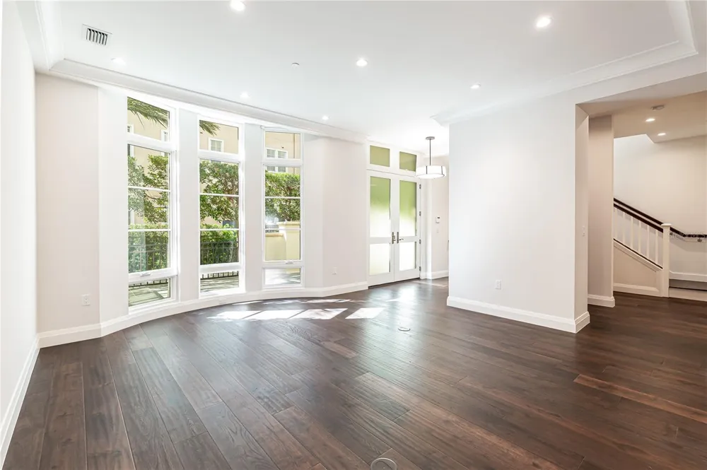 125 S INTERLACHEN AVENUE #2 Winter Park, FL 32789