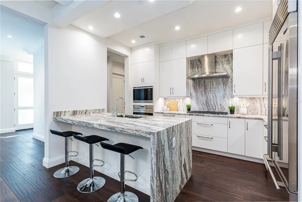 125 S INTERLACHEN AVENUE #2 Winter Park, FL 32789