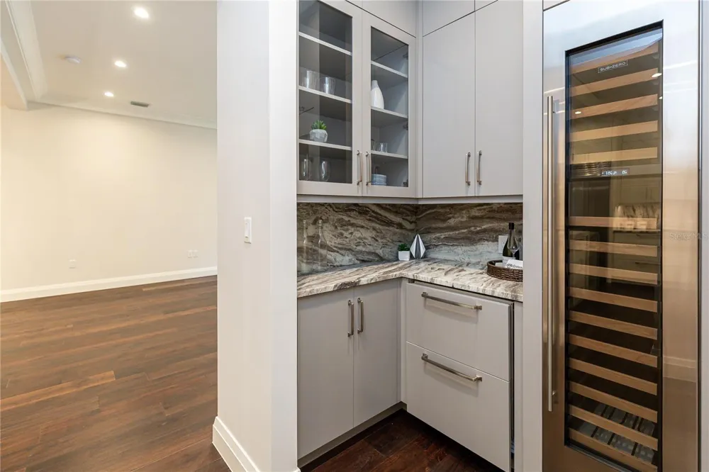 125 S INTERLACHEN AVENUE #2 Winter Park, FL 32789