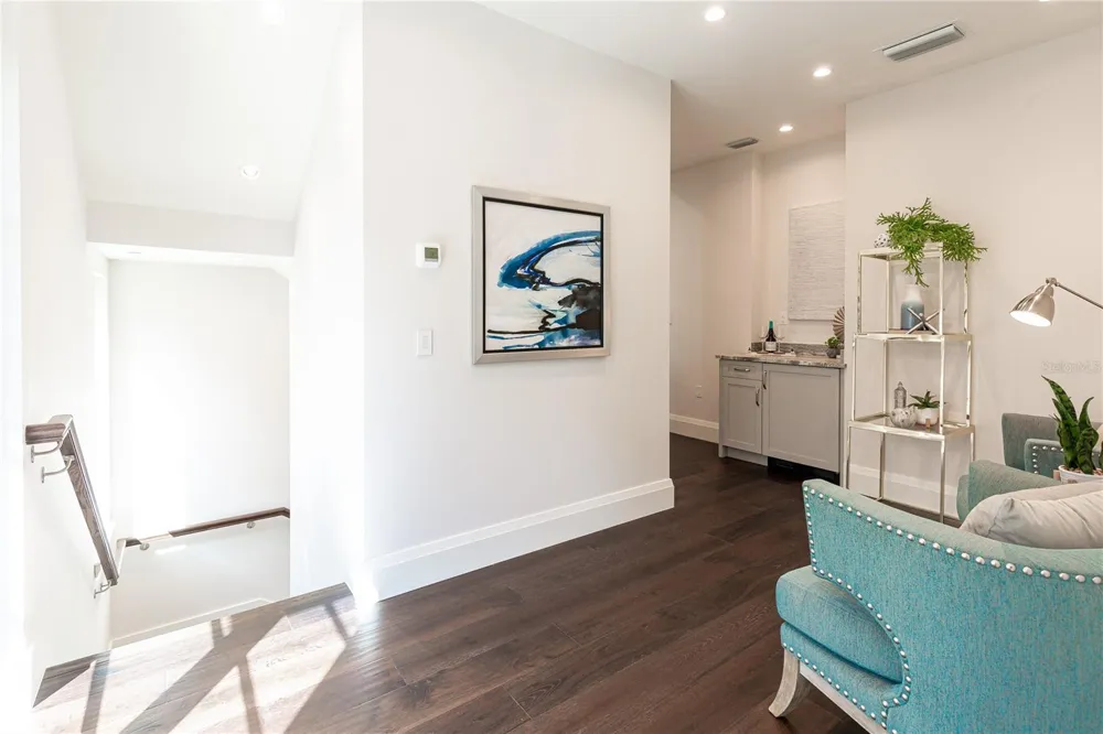 125 S INTERLACHEN AVENUE #2 Winter Park, FL 32789