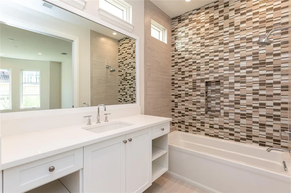 125 S INTERLACHEN AVENUE #2 Winter Park, FL 32789