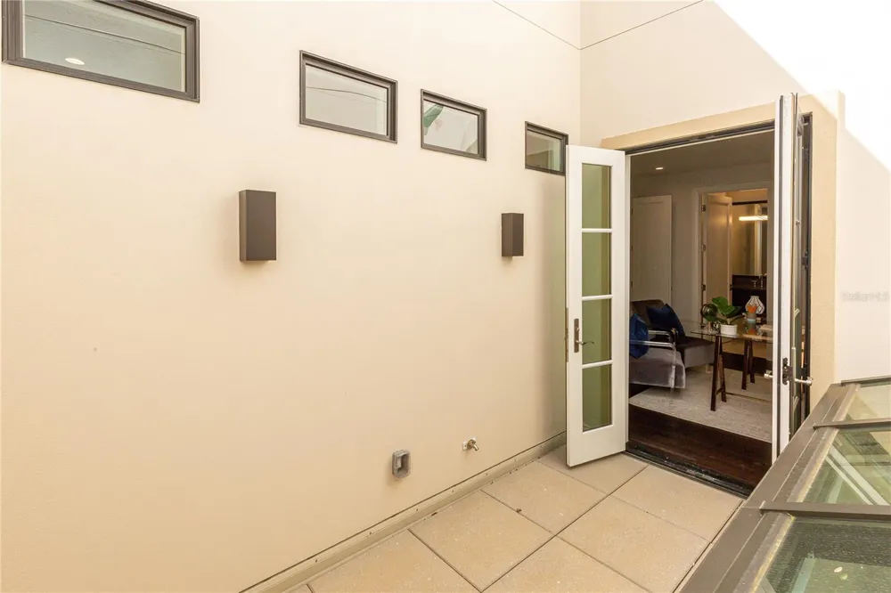 125 S INTERLACHEN AVENUE #2 Winter Park, FL 32789