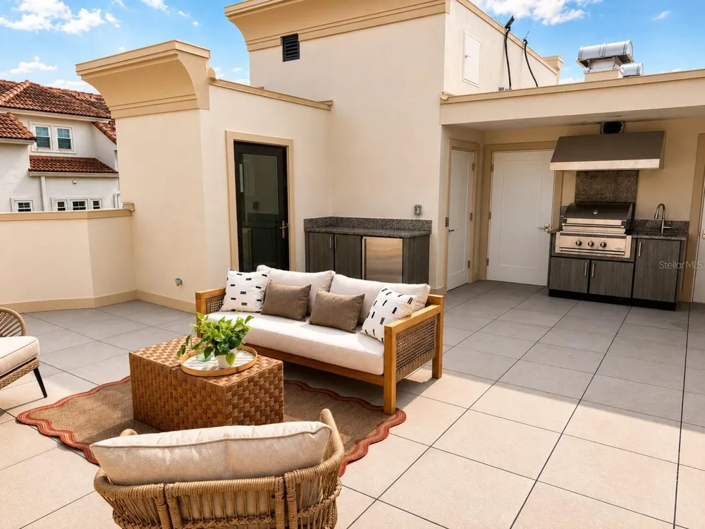 125 S INTERLACHEN AVENUE #2 Winter Park, FL 32789