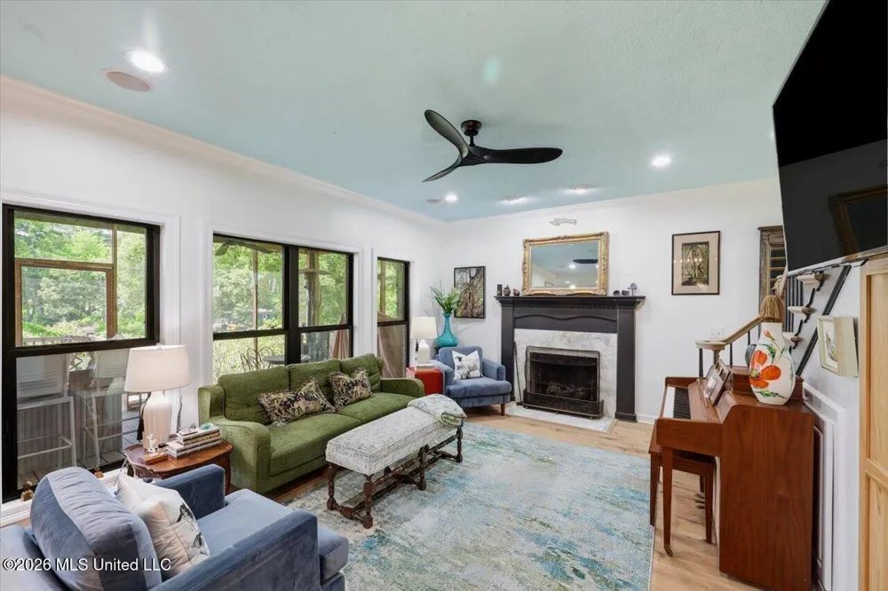 145 Wynndale Lake Road Terry, MS 39170
