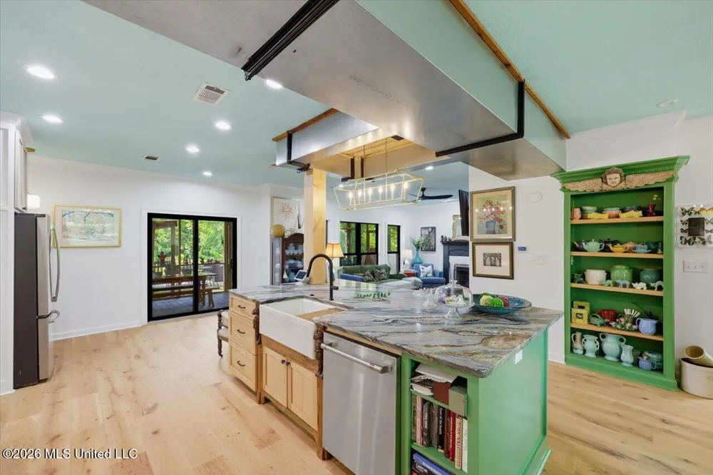 145 Wynndale Lake Road Terry, MS 39170