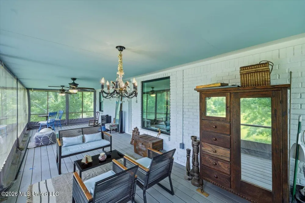 145 Wynndale Lake Road Terry, MS 39170