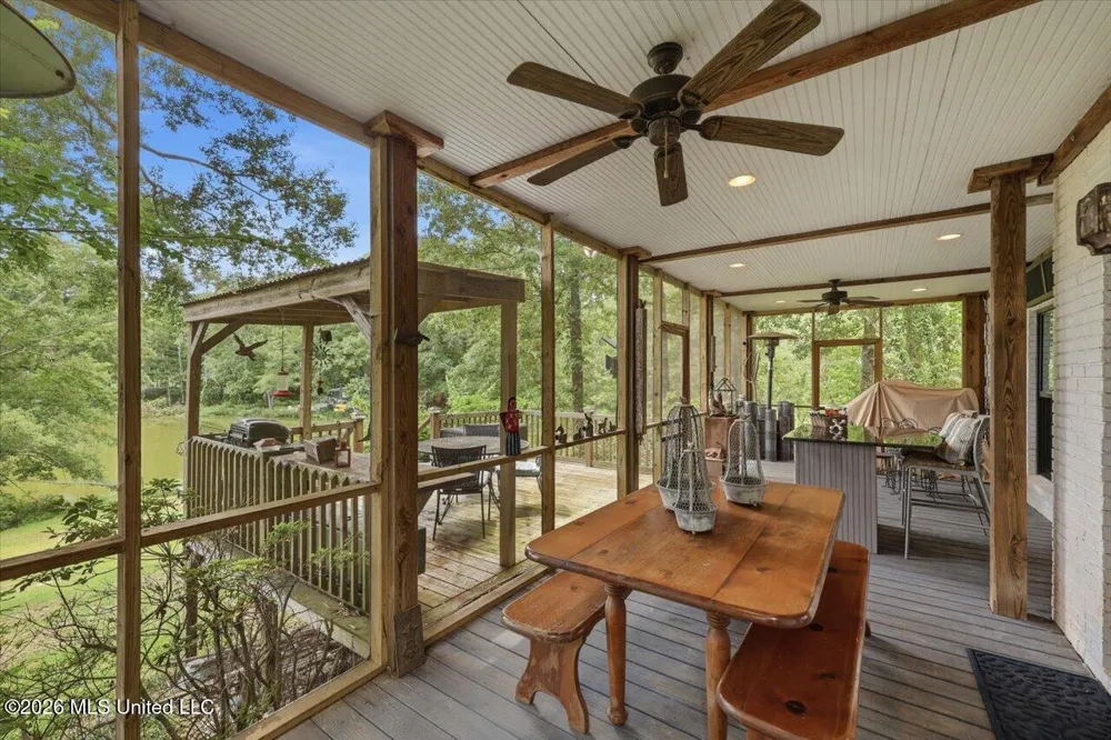 145 Wynndale Lake Road Terry, MS 39170