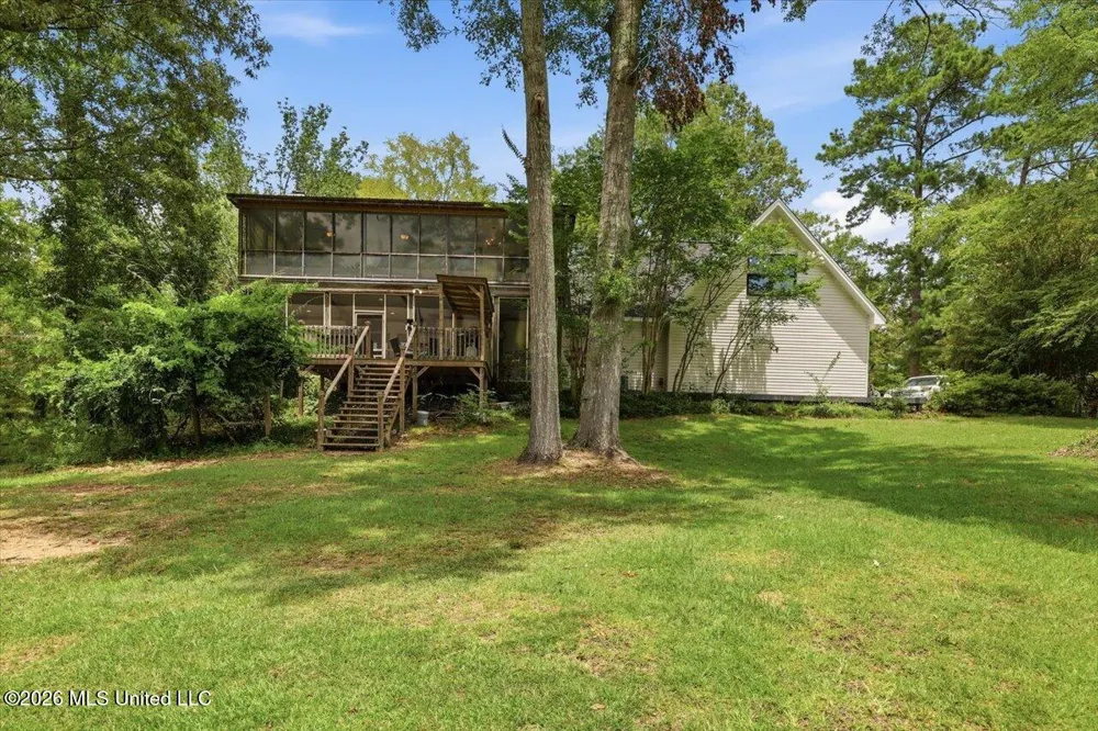 145 Wynndale Lake Road Terry, MS 39170