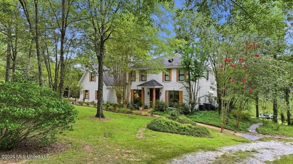 145 Wynndale Lake Road Terry, MS 39170