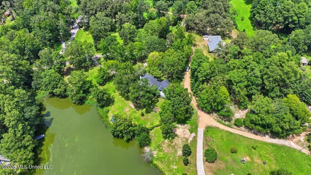 145 Wynndale Lake Road Terry, MS 39170