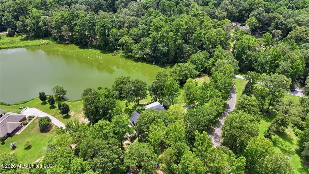 145 Wynndale Lake Road Terry, MS 39170