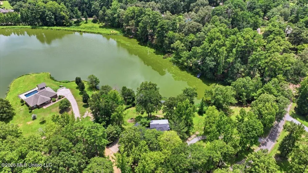 145 Wynndale Lake Road Terry, MS 39170