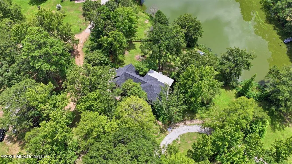 145 Wynndale Lake Road Terry, MS 39170
