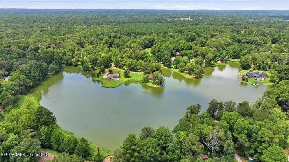 145 Wynndale Lake Road Terry, MS 39170