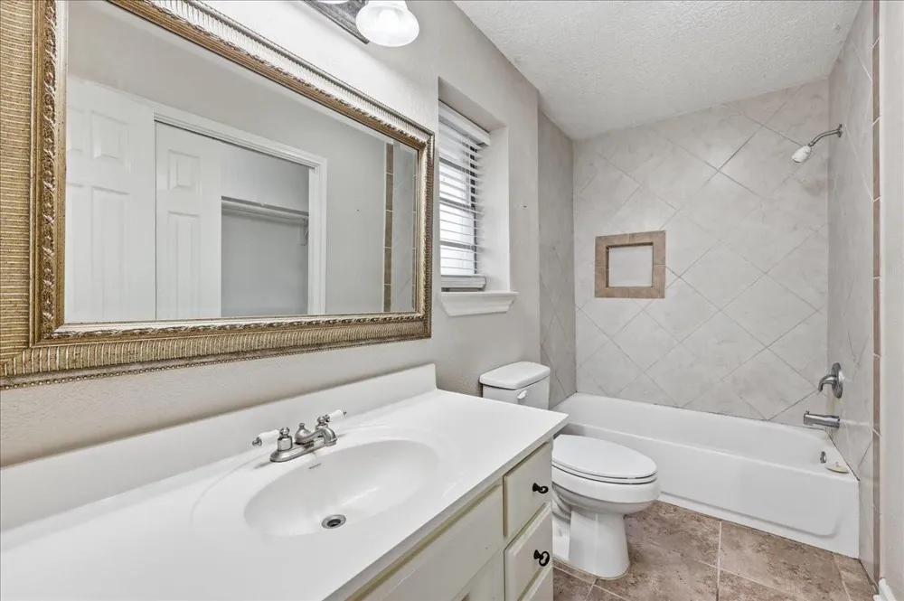 8830 Blaylock Lane Beaumont, TX 77707