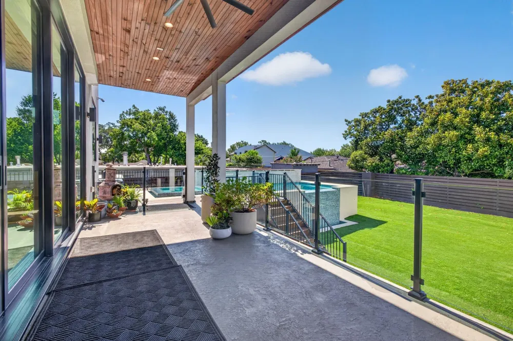 5327 S Braeswood Boulevard Houston, TX 77096