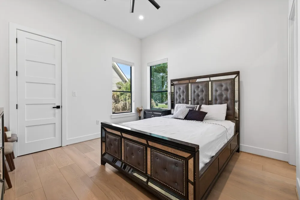 5327 S Braeswood Boulevard Houston, TX 77096