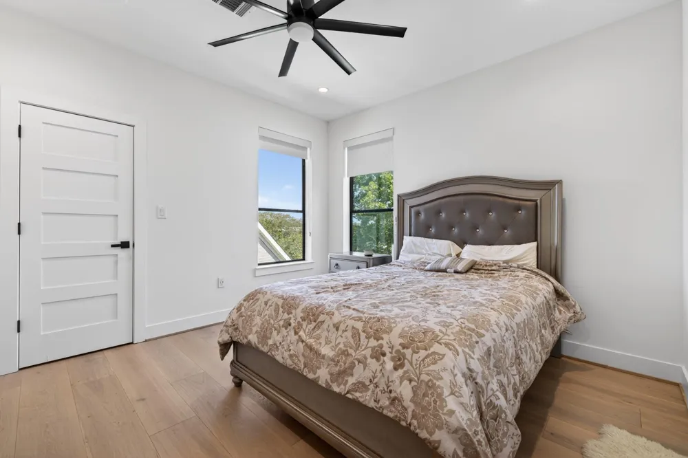 5327 S Braeswood Boulevard Houston, TX 77096