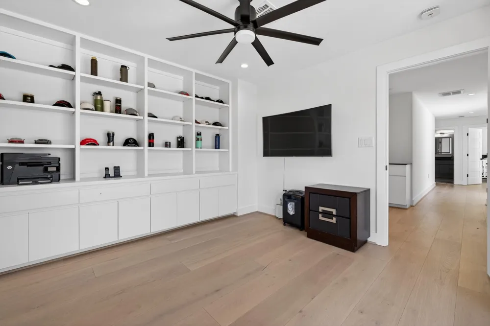 5327 S Braeswood Boulevard Houston, TX 77096