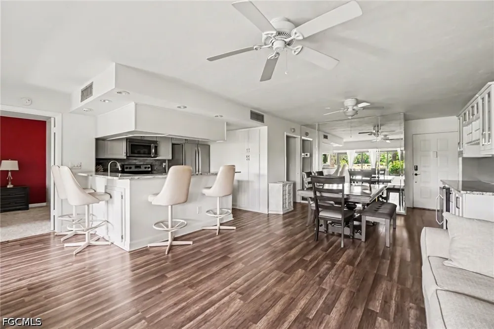 Trailwinds Drive #412 Fort Myers, FL 33907