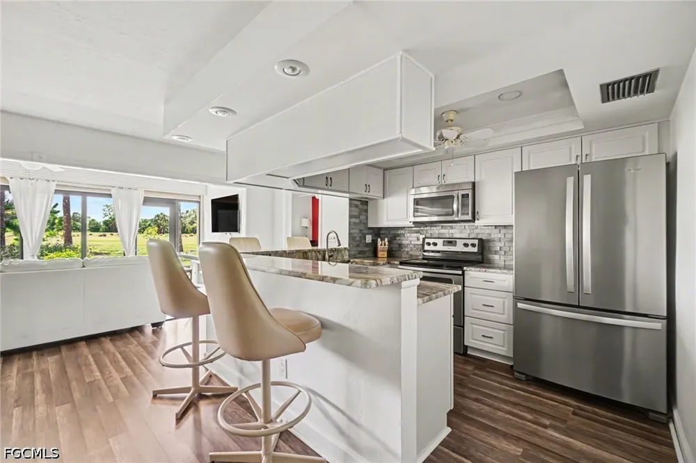 Trailwinds Drive #412 Fort Myers, FL 33907