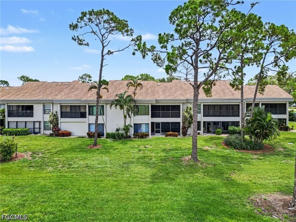 Trailwinds Drive #412 Fort Myers, FL 33907