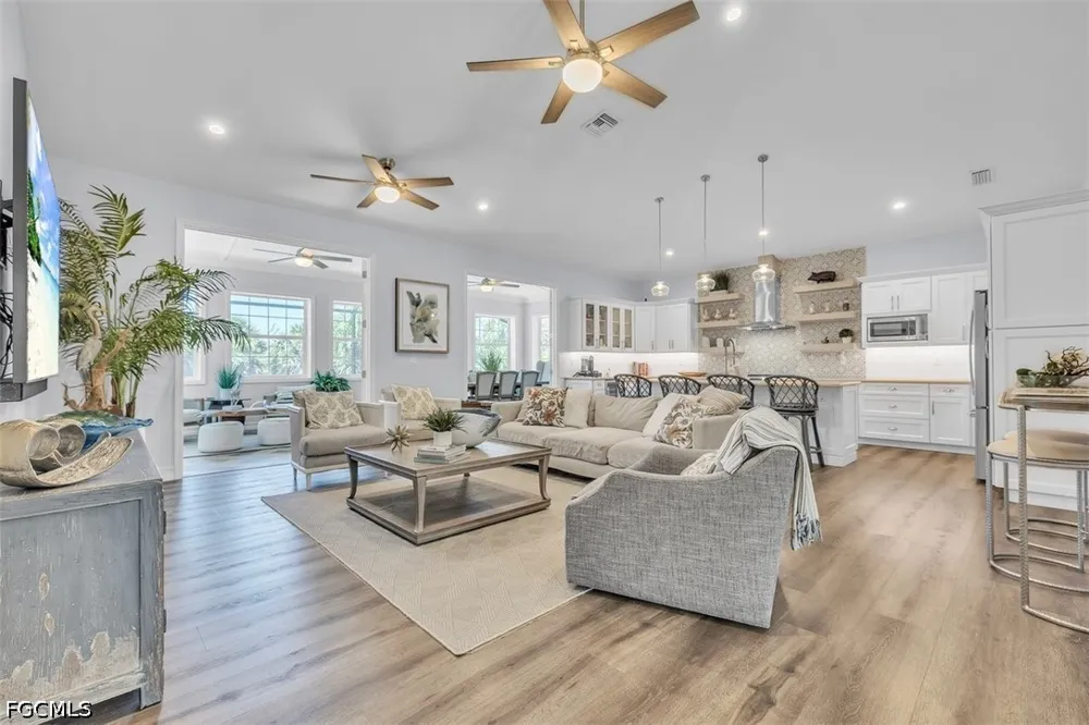 Belding Drive Sanibel, FL 33957
