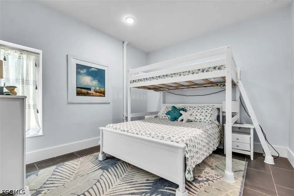 Belding Drive Sanibel, FL 33957