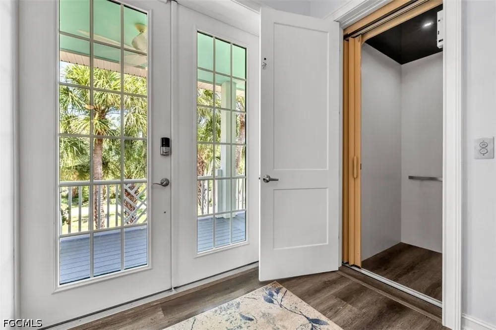 Belding Drive Sanibel, FL 33957